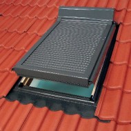 ARZ-E Fakro 24V ηλεκτρικό εξωτερικό ρολό συσκότισης 78x118 ARZ-E Fakro 24V ηλεκτρικό εξωτερικό ρολό συσκότισης 78x118