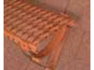 Σχάρα στέγης U για ασφαλτικά κεραμίδια - 40cm - Σετ: 2 βάσεις, 2 ρυθμιστές κλίσεως, 1 σχάρα και βίδες. Σχάρα στέγης U για ασφαλτικά κεραμίδια - 40cm - Σετ: 2 βάσεις, 2 ρυθμιστές κλίσεως, 1 σχάρα και βίδες.