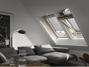 Velux GGL Integra Ηλεκτρικό παράθυρο με ασύρματο άνοιγμα και κλείσιμο. 55x118cm. Με αρμοκάλυπτρα EDW για στέγες με κλασσικά κεραμίδια. 10 χρόνια εγγύηση VELUX. 