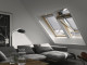 Velux GGL Integra Ηλεκτρικό παράθυρο με ασύρματο άνοιγμα και κλείσιμο. 78x118cm. Με αρμοκάλυπτρα EDW για στέγες με κλασσικά κεραμίδια. 10 χρόνια εγγύηση VELUX. 