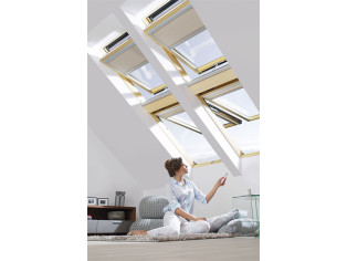 FAKRO FTP-V Z-WAVE U3 78x118cm Ηλεκτρικό περιστρεφόμενο παράθυρο στέγης κεντρικού άξονα Με στεγάνωση ΕHN Fakro (για όλους τους τύπους κεραμιδιού) +10 χρόνια εγγύηση. FAKRO FTP-V Z-WAVE U3 78x118cm Ηλεκτρικό περιστρεφόμενο παράθυρο στέγης κεντρικού άξονα Με στεγάνωση ΕHN Fakro (για όλους τους τύπους κεραμιδιού) +10 χρόνια εγγύηση.